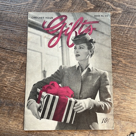 Vintage Other Vintage Crochet Pattern Book From 944 Excellent